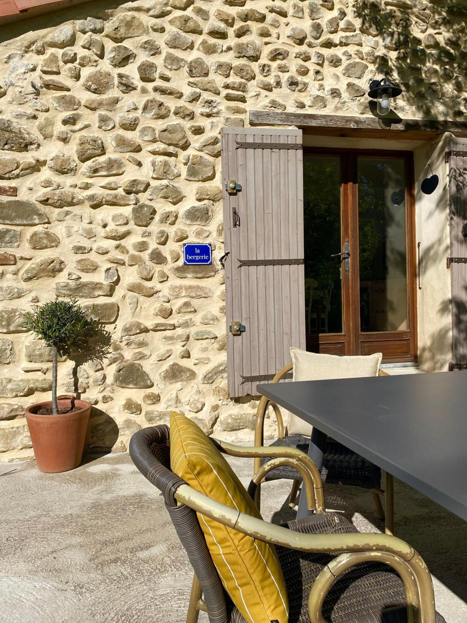 NiozellesLa Magnanerie En Provence别墅 外观 照片